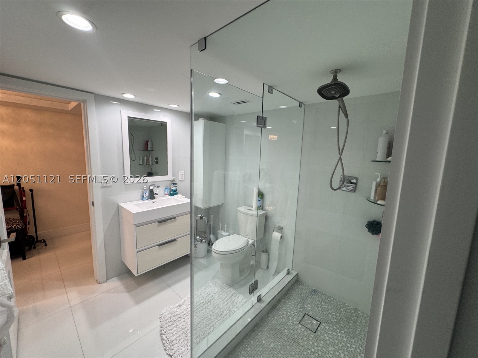 MALAGA TOWERS CONDO - Residential
