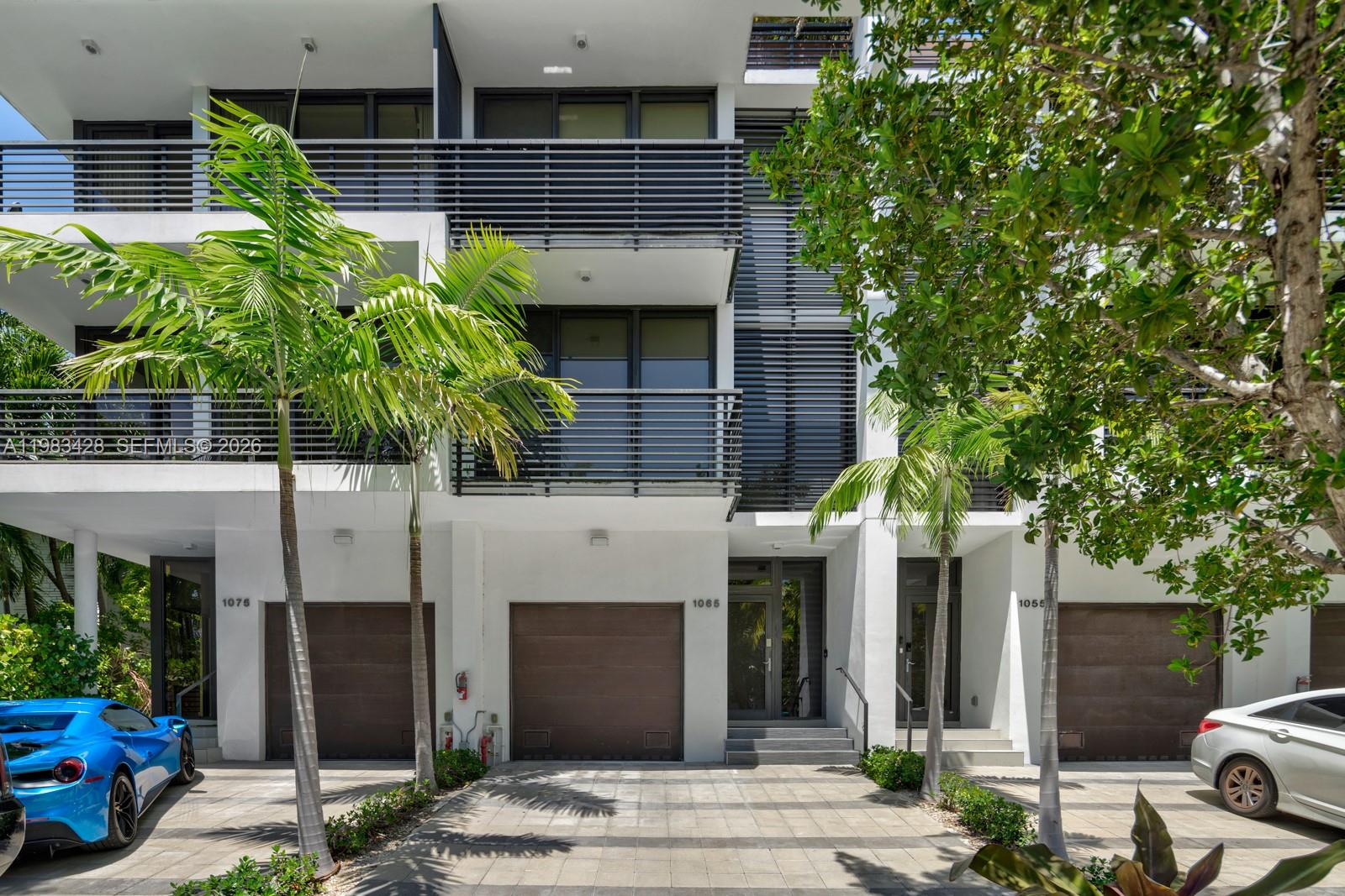 BAY HARBOR ISLAND - Residential