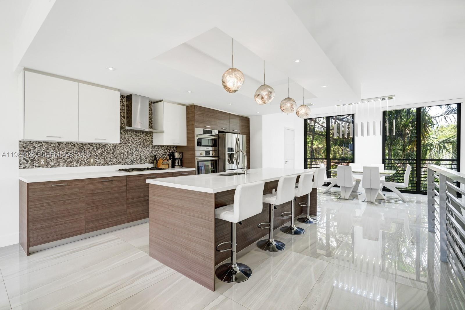 BAY HARBOR ISLAND - Residential
