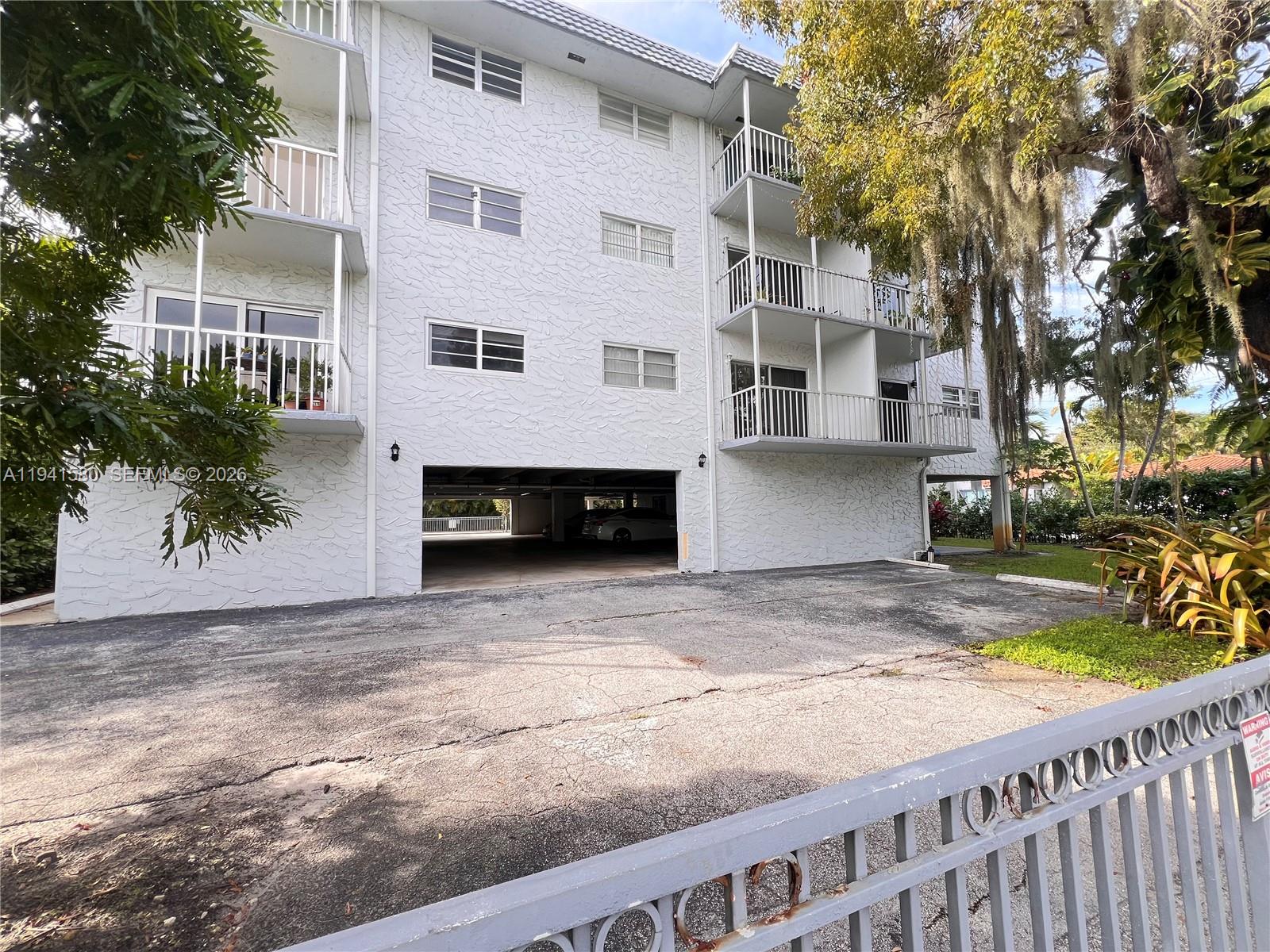 GOLD COAST CONDO - Residential