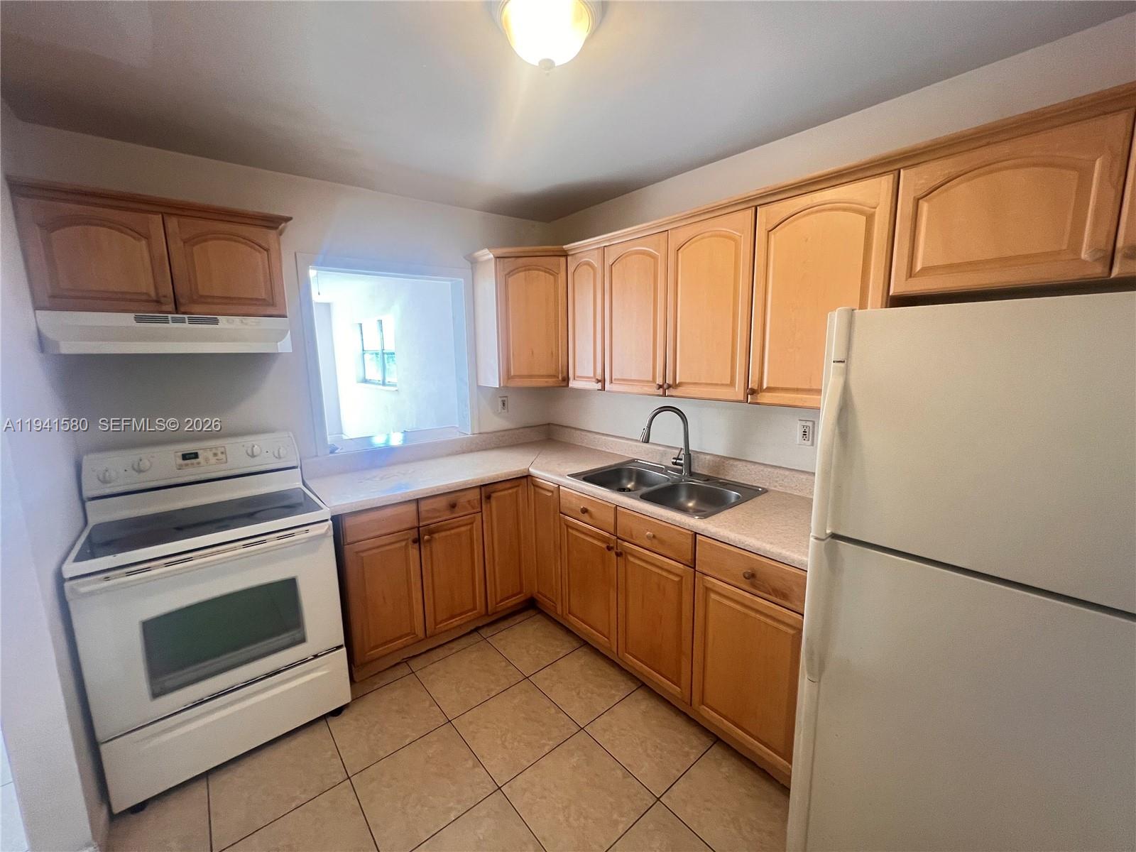 GOLD COAST CONDO - Residential