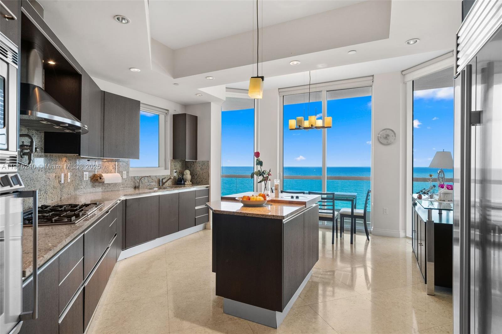 TURNBERRY OCEAN COLONY SO - Residential