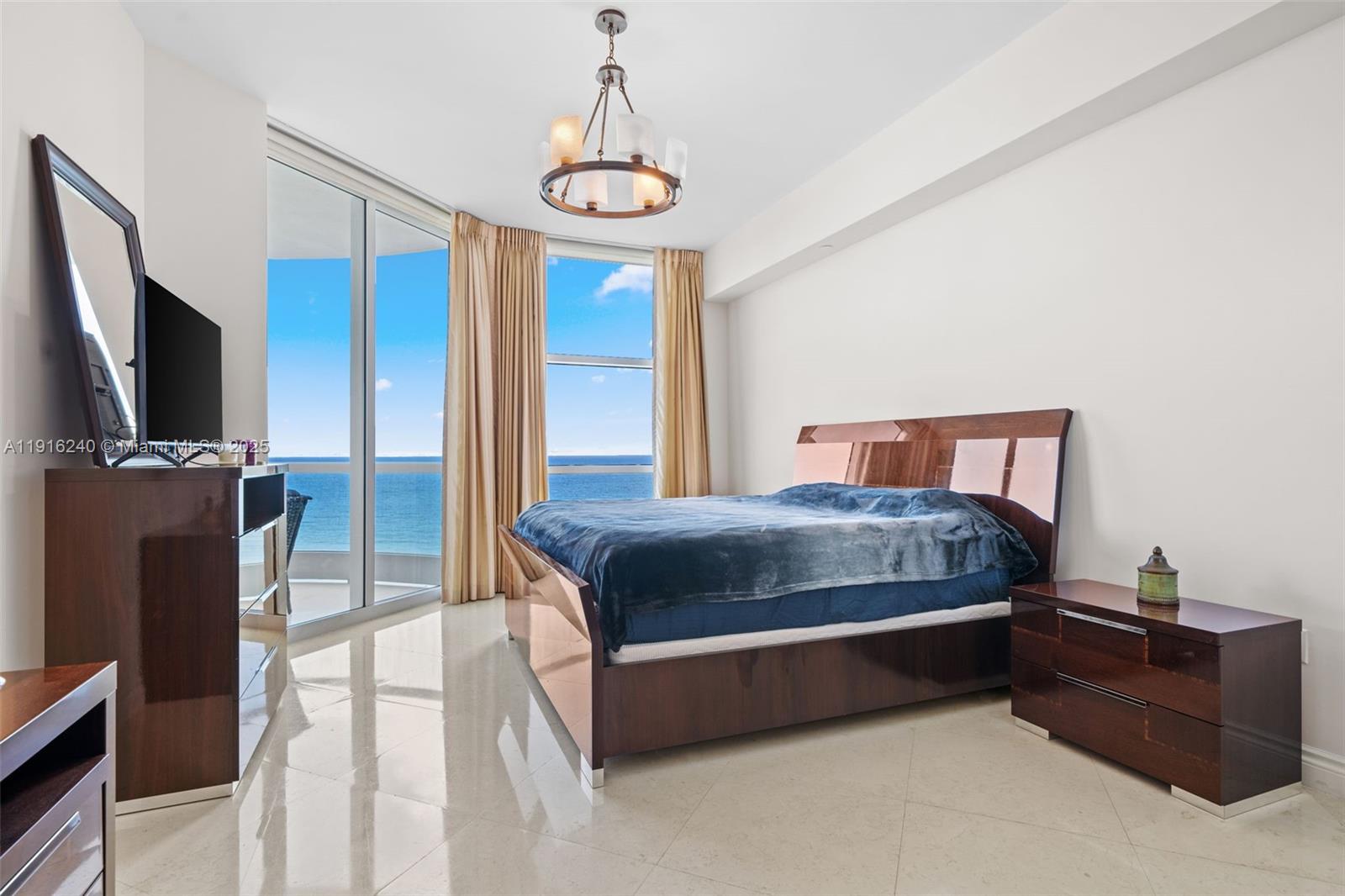 TURNBERRY OCEAN COLONY SO - Residential