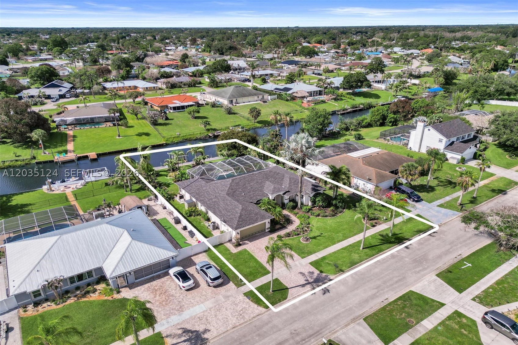 WATERFRONT 25MIN OCEAN - Residential