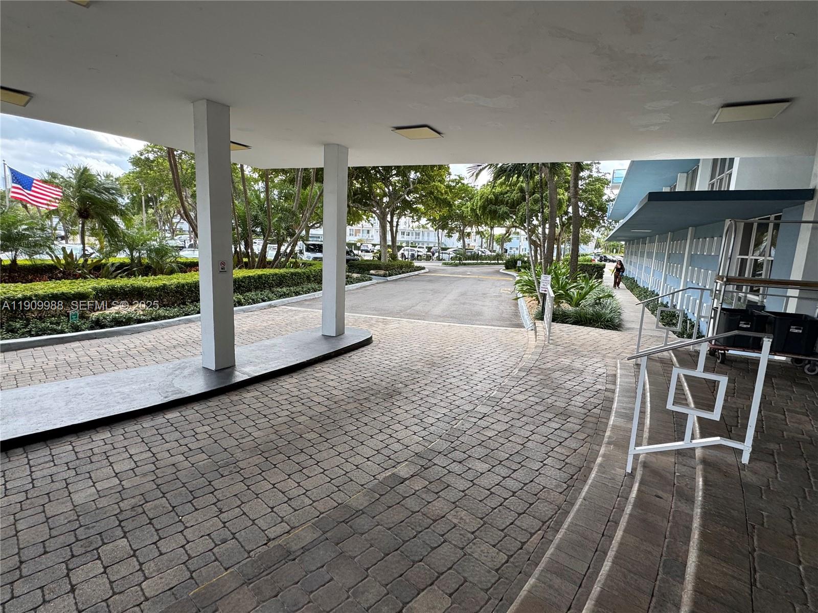 PARKVIEW POINT CONDO - Residential Lease