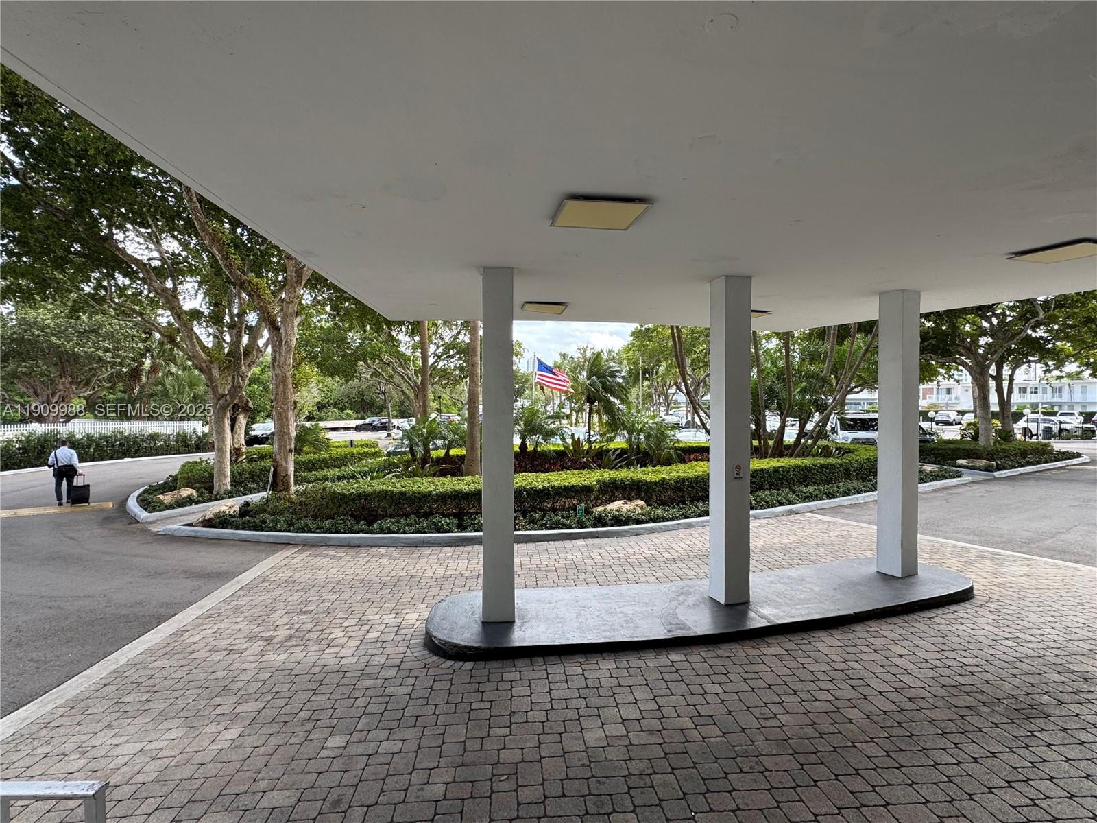 PARKVIEW POINT CONDO - Residential Lease
