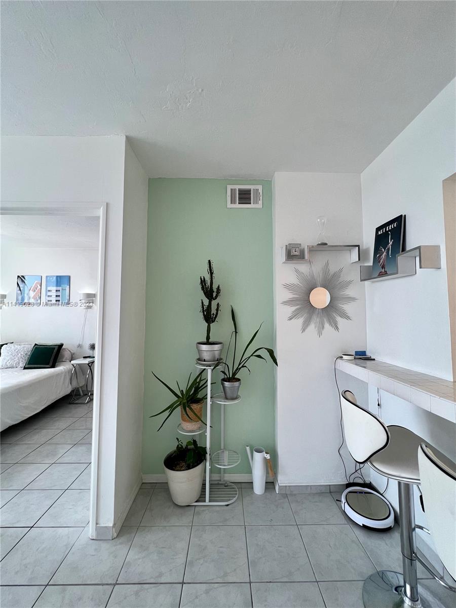 TRITON TOWER CONDO - Residential Lease