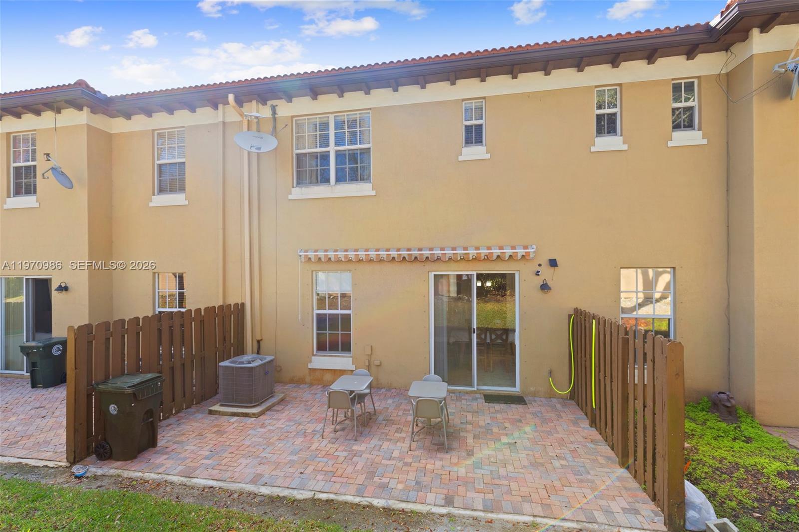 HILLSBORO ASSOCIATES PLAT - Residential