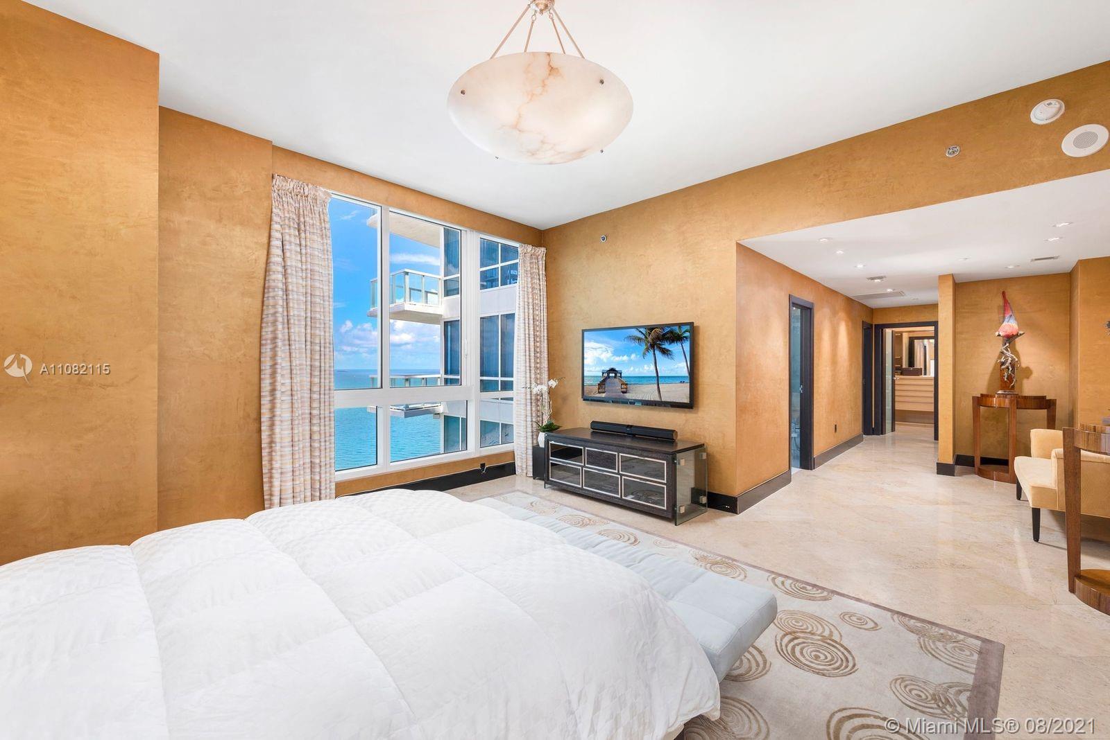 CONTINUUM ON SOUTH BEACH - Residential