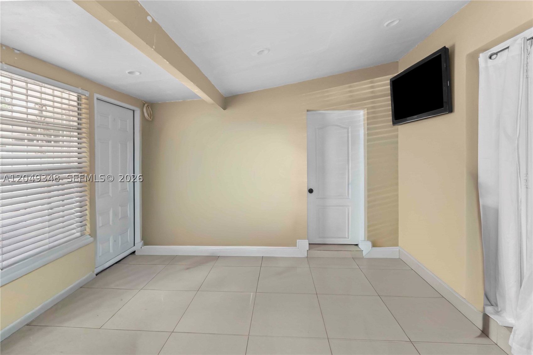 CORAL NOOK - Residential