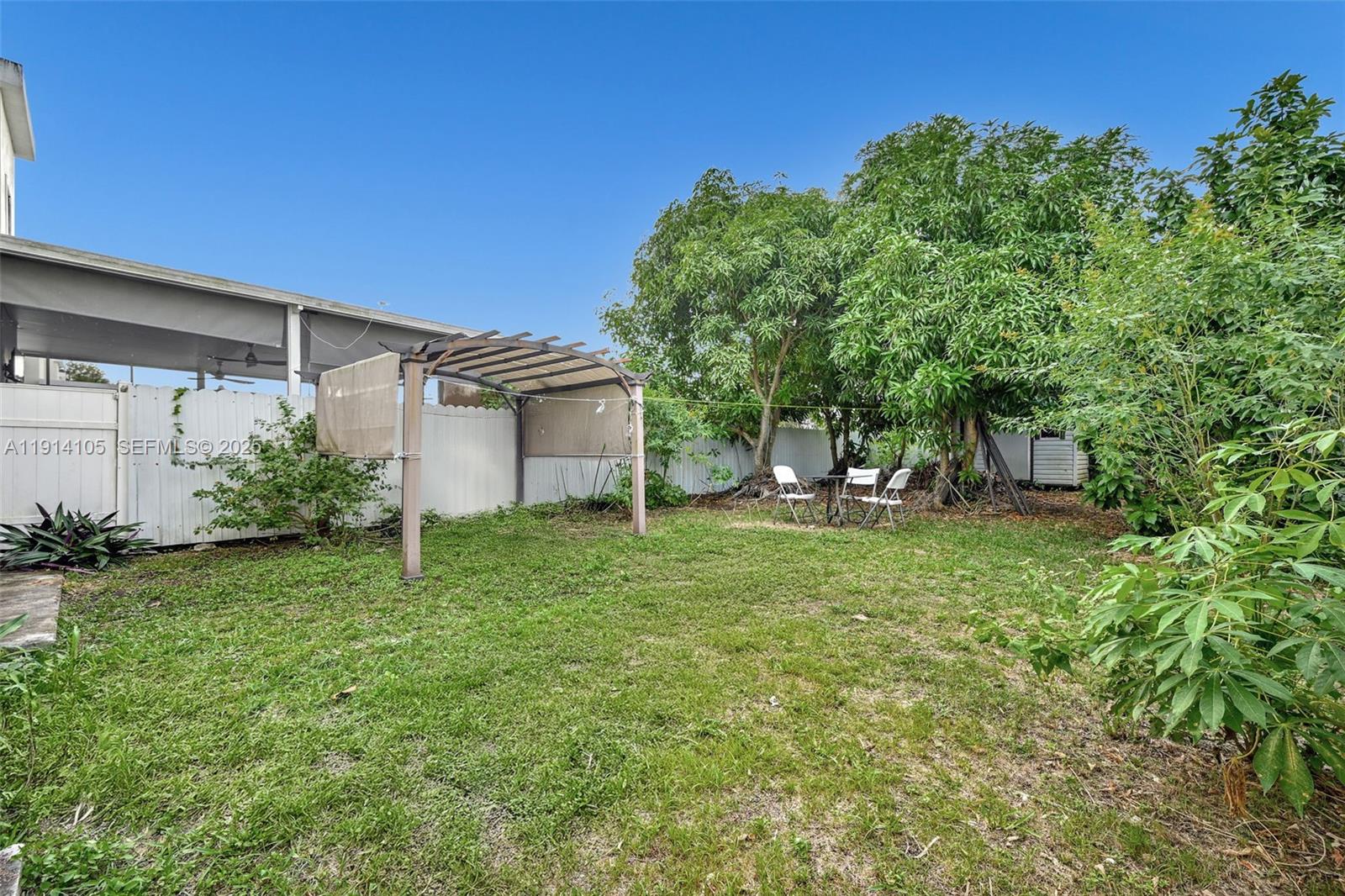 VITRAN AT NARANJA ESTATES - Residential