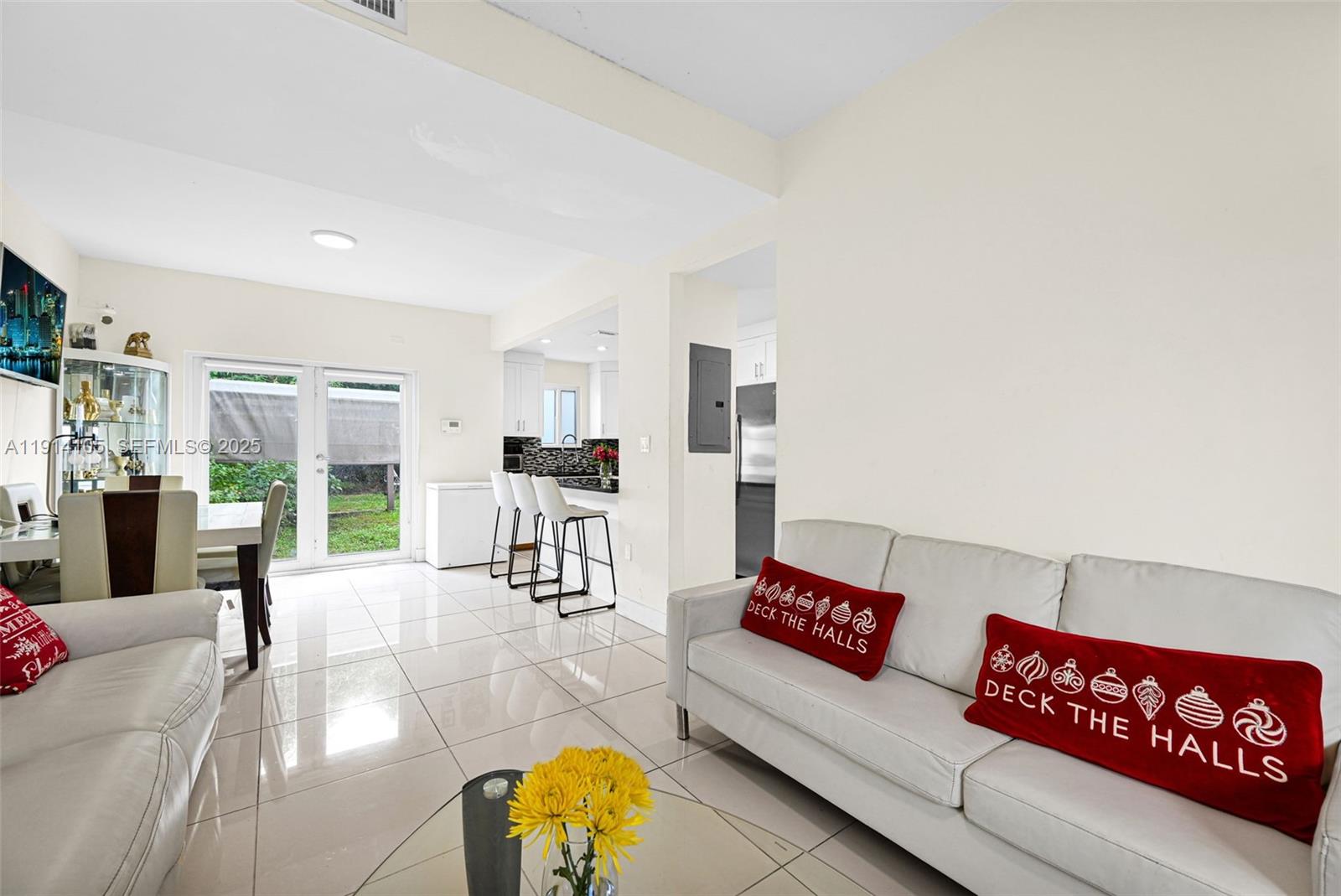 VITRAN AT NARANJA ESTATES - Residential