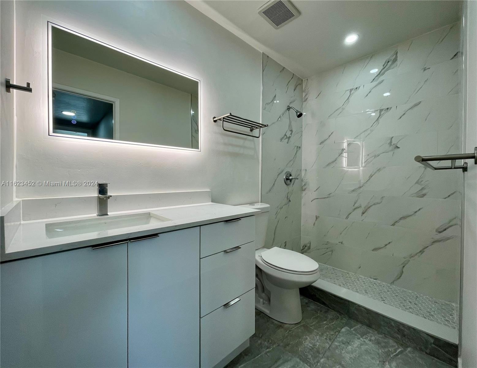 PINE GROVE CONDO - Residential Lease