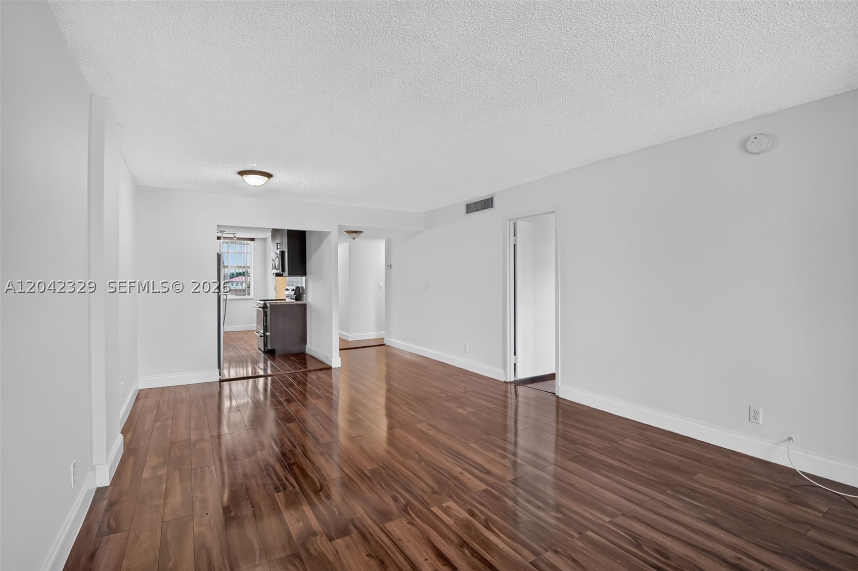 CORONADO AT JACARANDA PHA - Residential