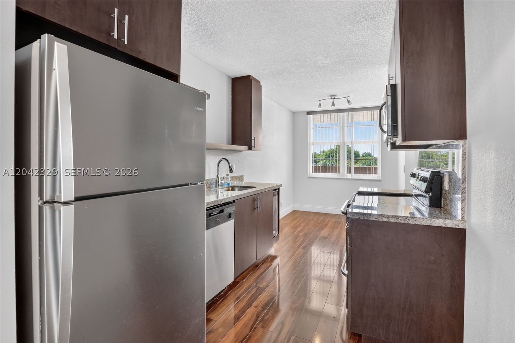 CORONADO AT JACARANDA PHA - Residential