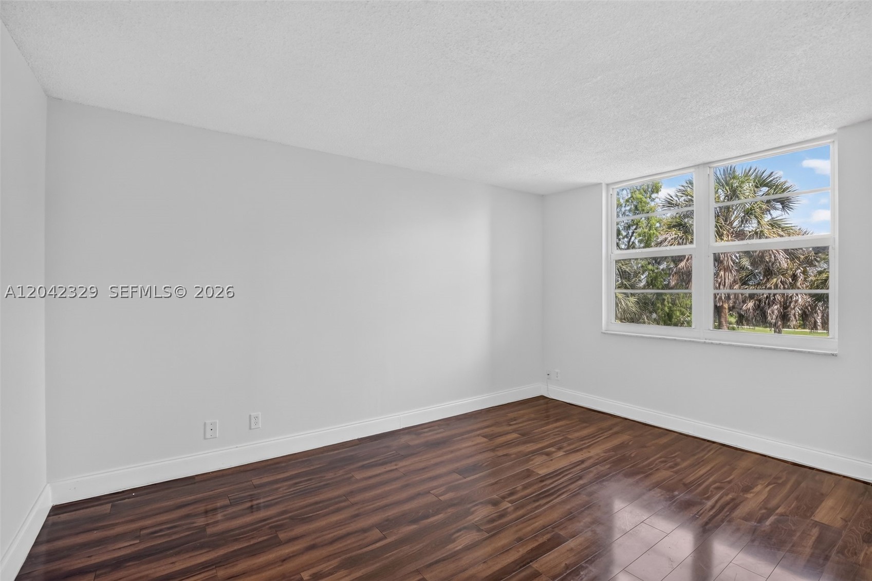 CORONADO AT JACARANDA PHA - Residential