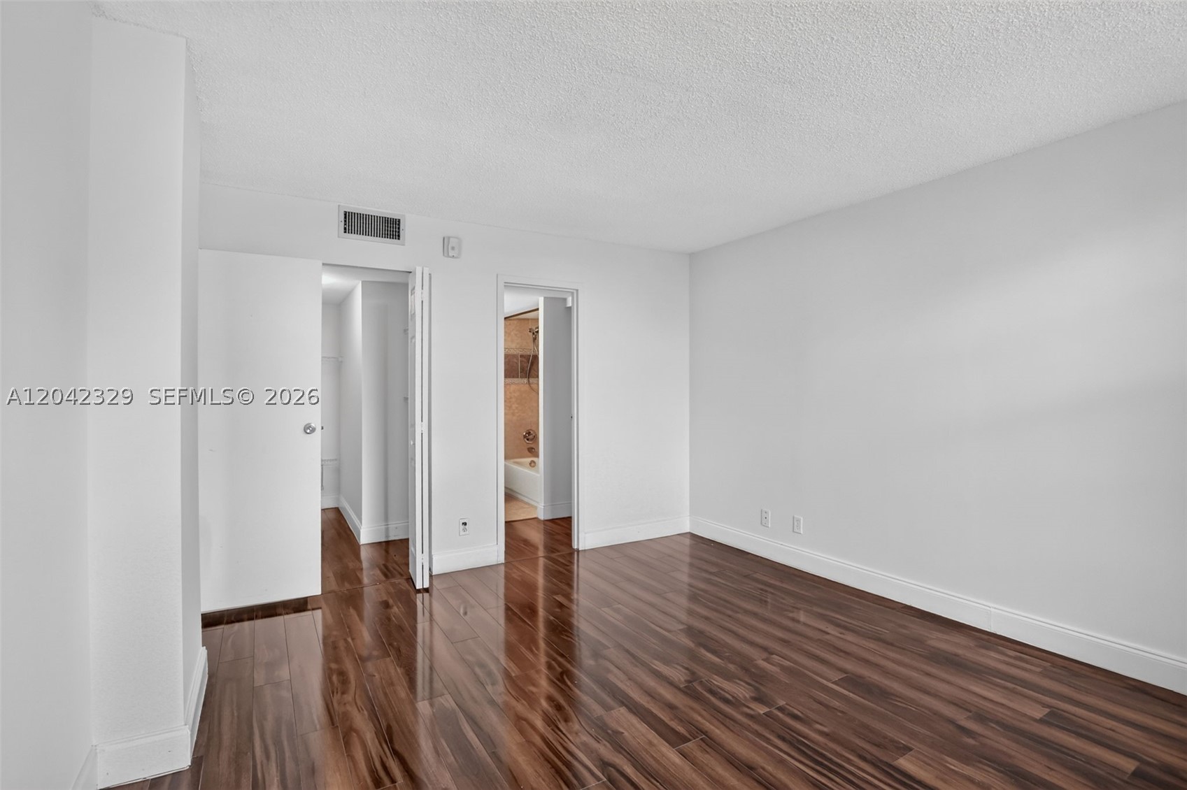 CORONADO AT JACARANDA PHA - Residential