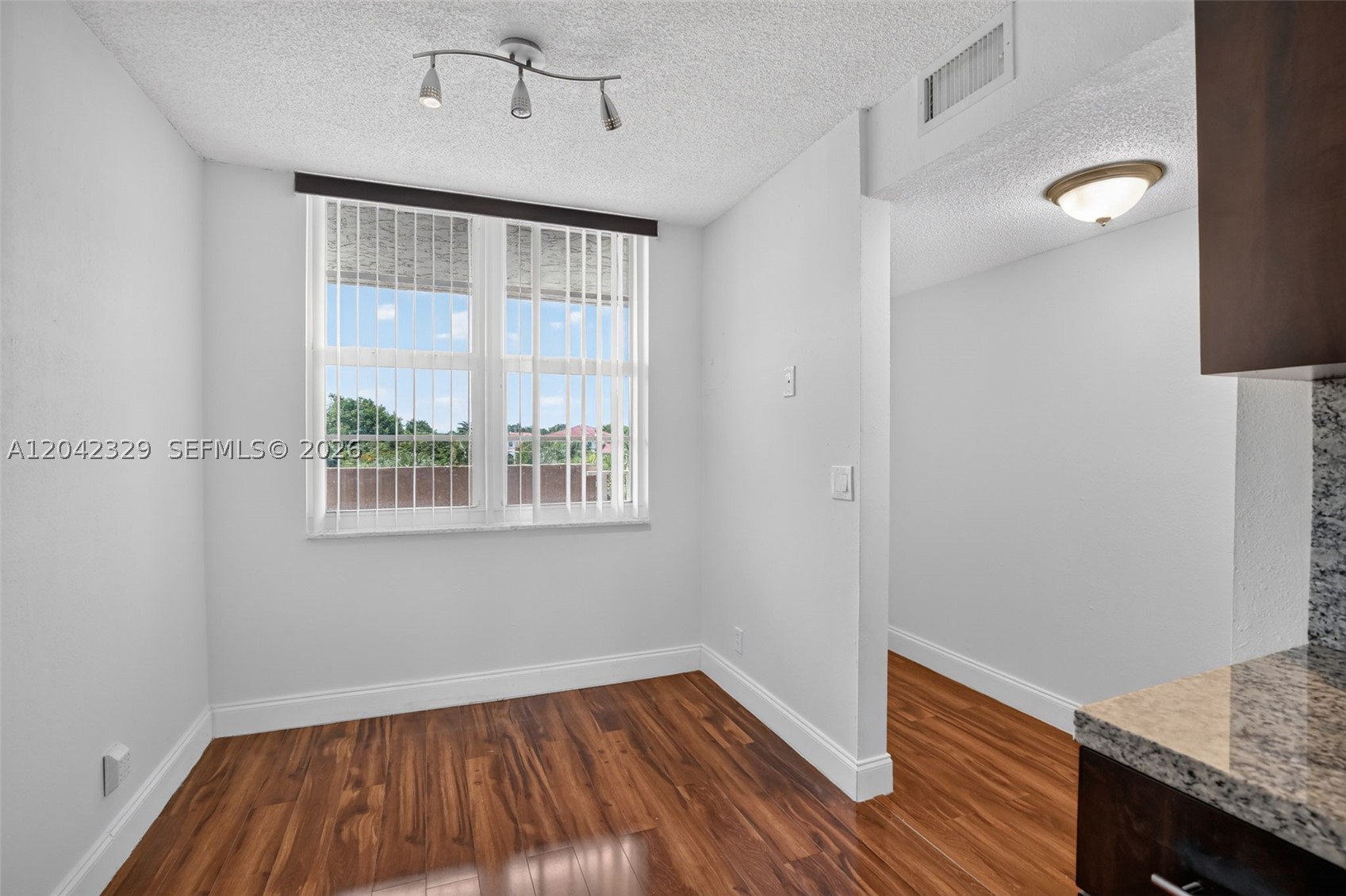 CORONADO AT JACARANDA PHA - Residential