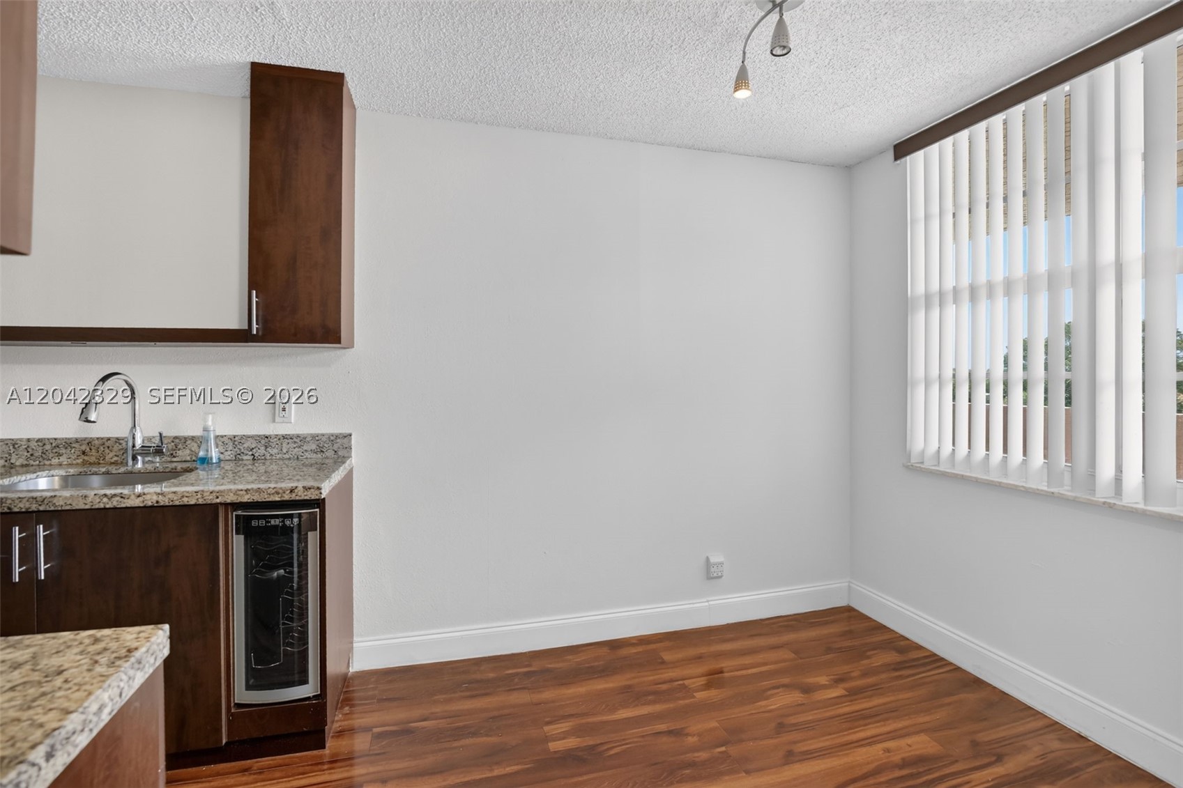 CORONADO AT JACARANDA PHA - Residential