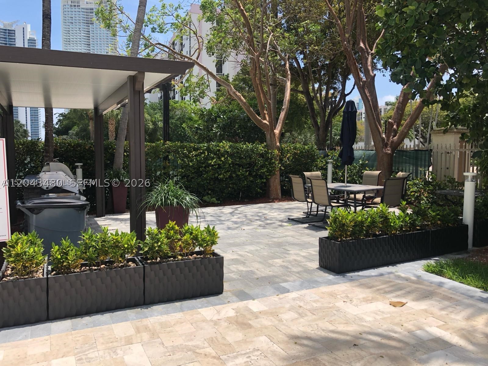 GOLDEN BAY CLUB CONDO - Residential Lease