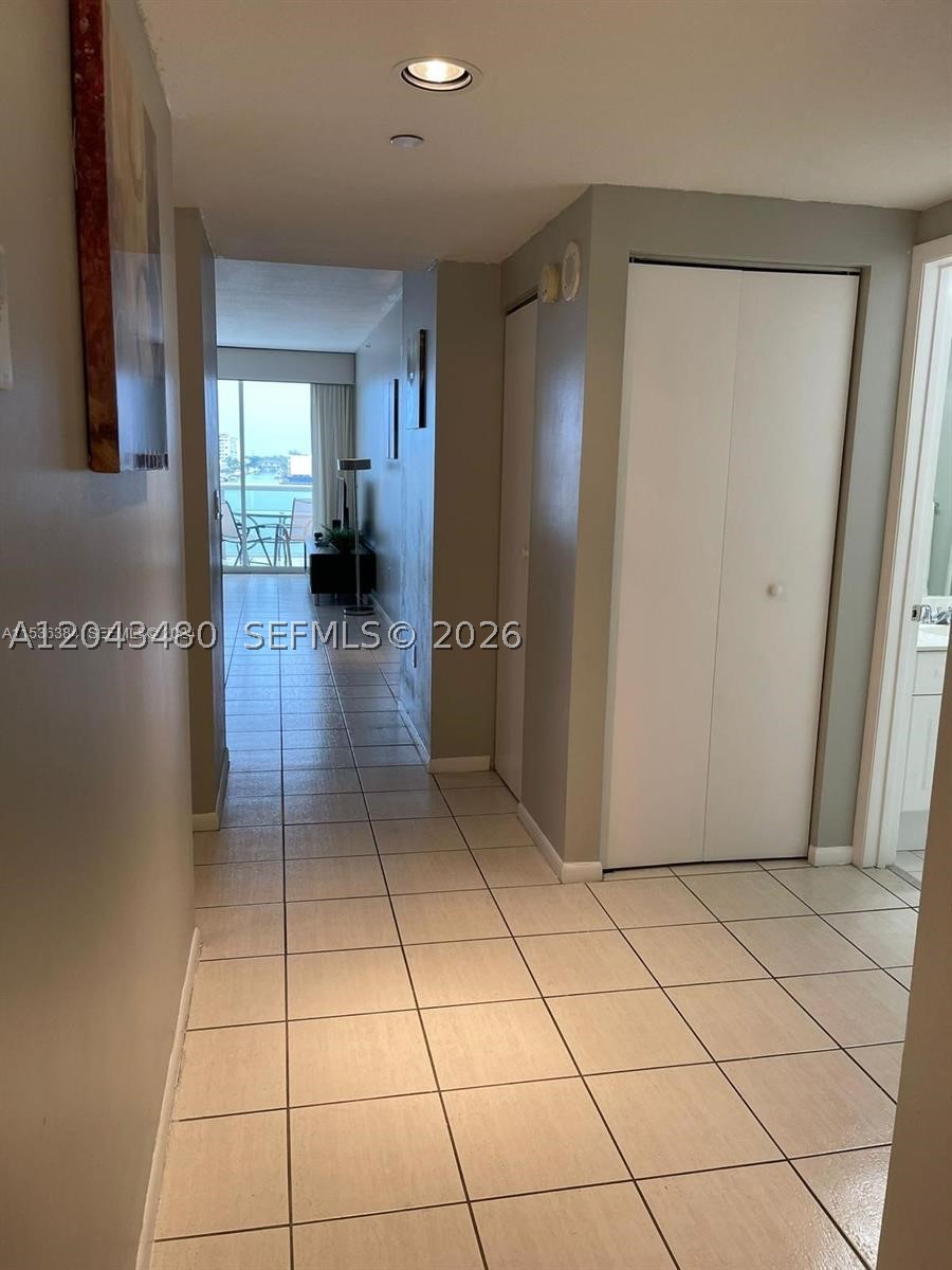 GOLDEN BAY CLUB CONDO - Residential Lease
