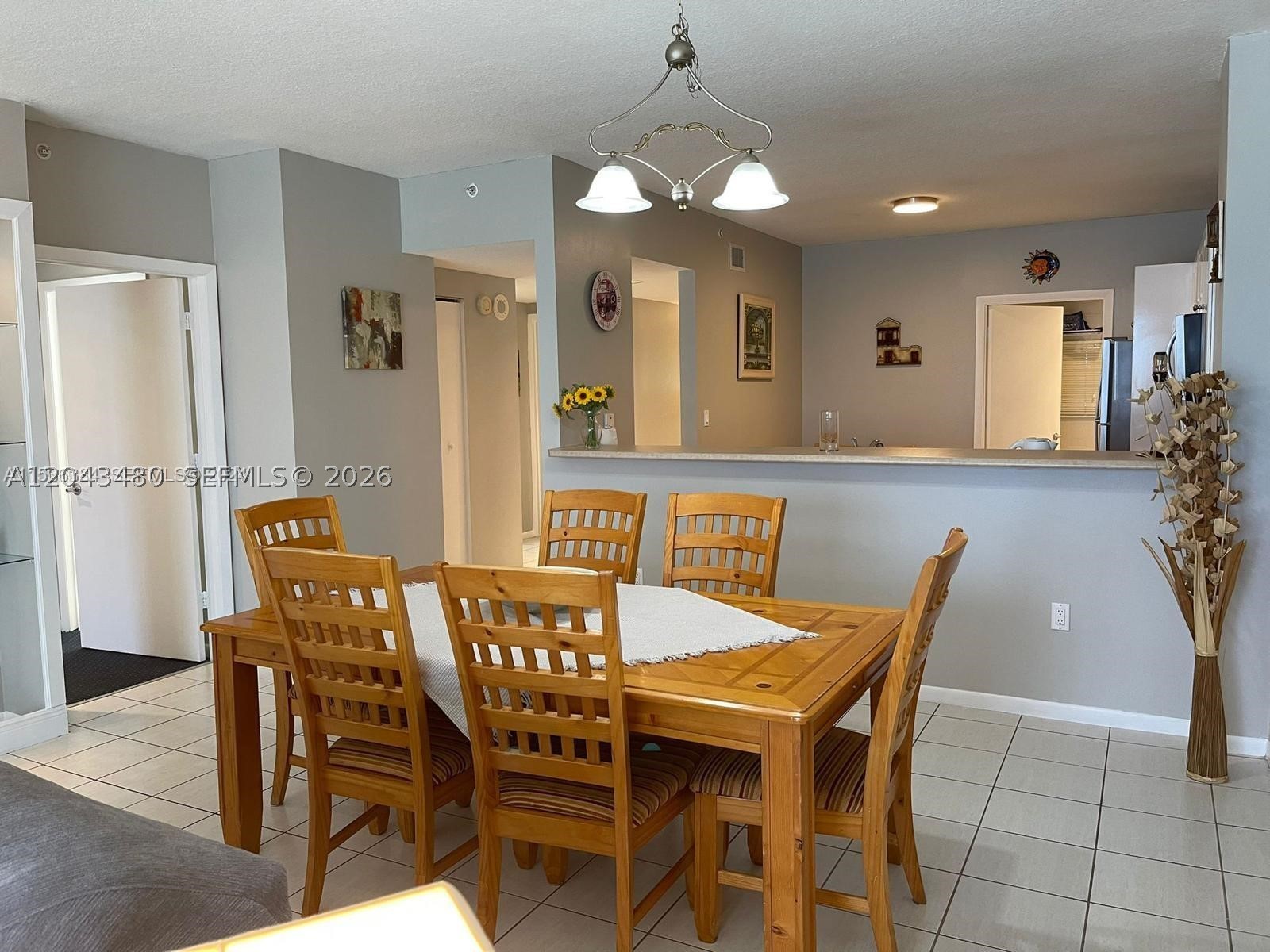 GOLDEN BAY CLUB CONDO - Residential Lease