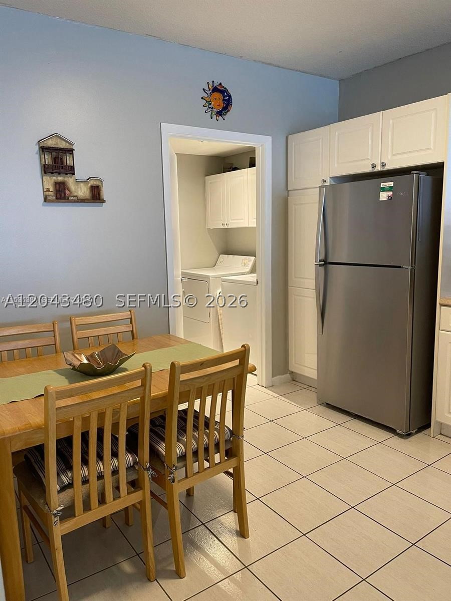 GOLDEN BAY CLUB CONDO - Residential Lease
