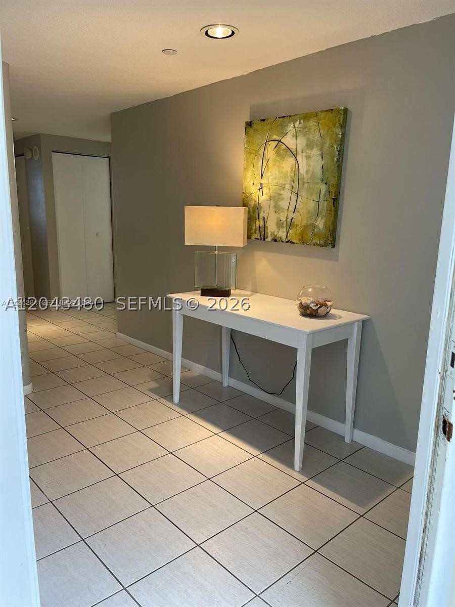 GOLDEN BAY CLUB CONDO - Residential Lease