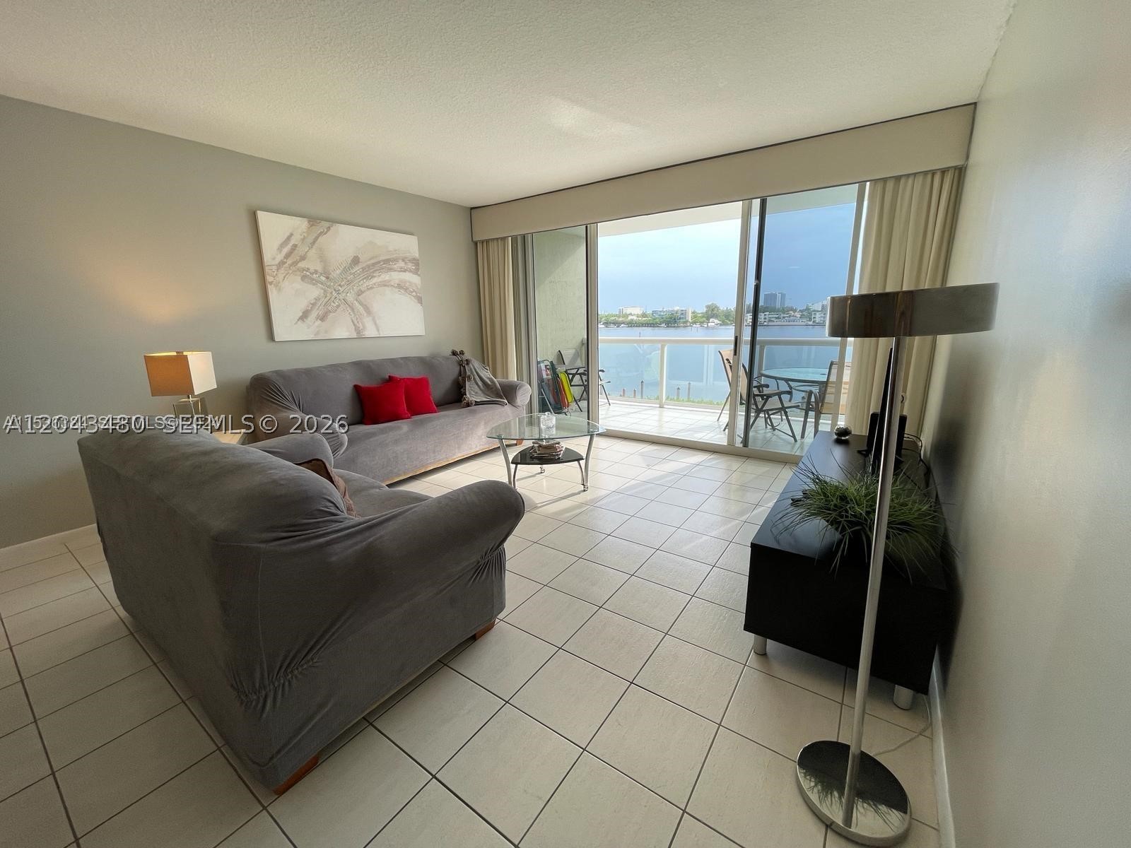 GOLDEN BAY CLUB CONDO - Residential Lease
