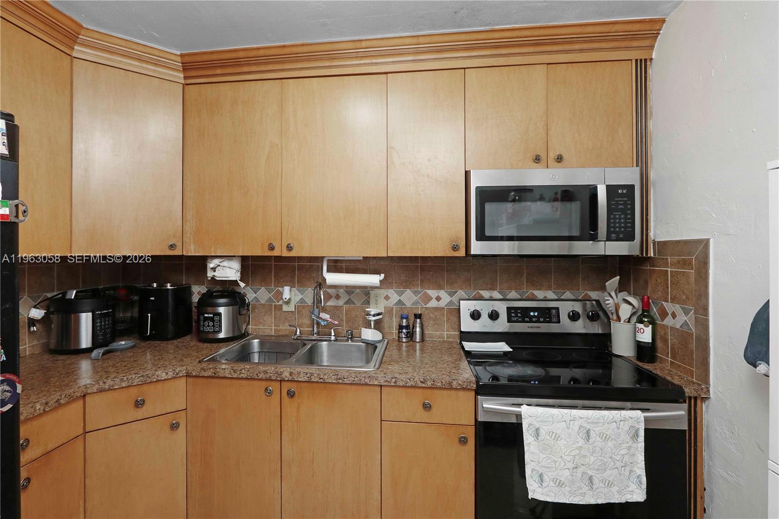COURTYARDS OF HIALEAH CON - Residential
