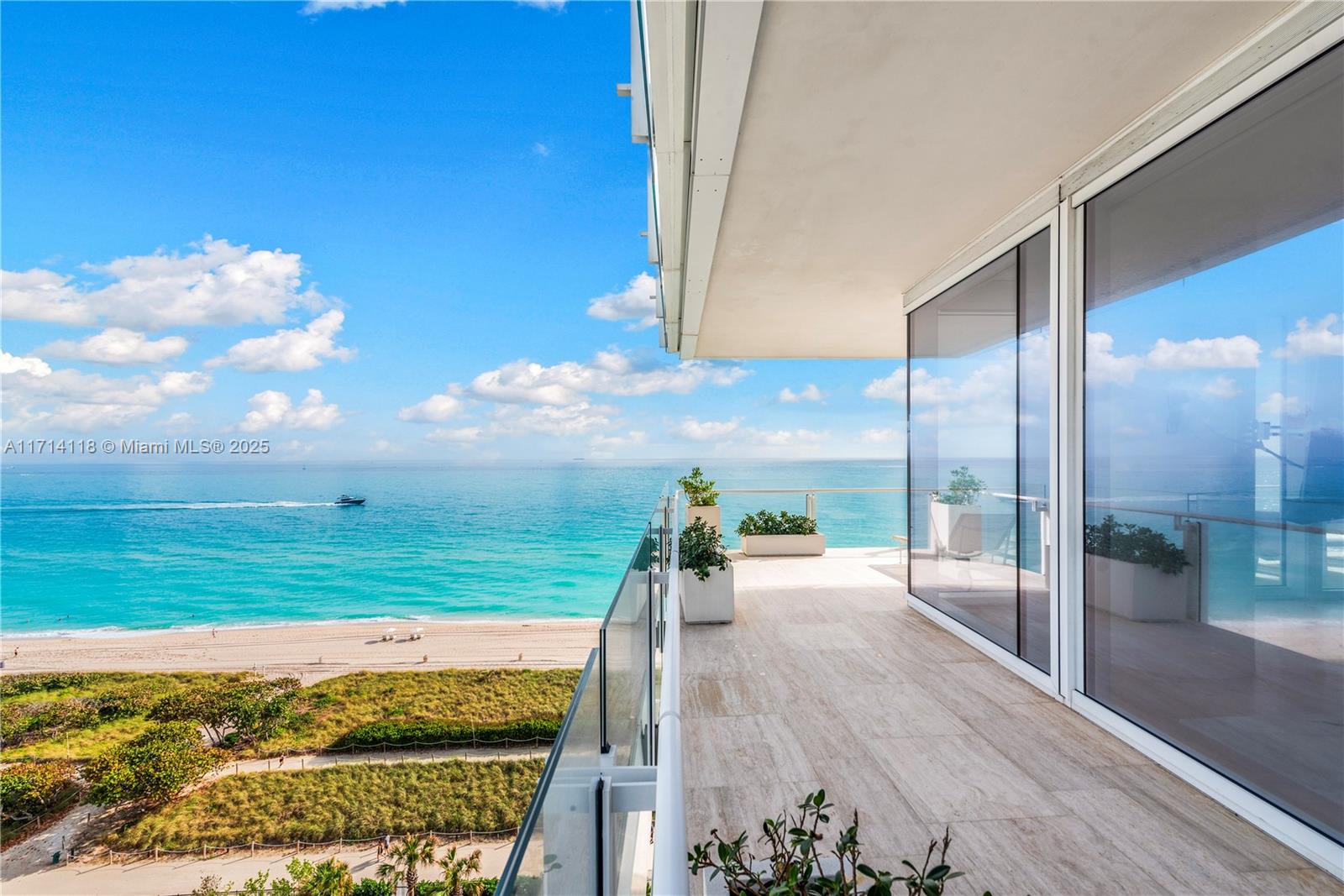 SURF CLUB CONDO - Residential