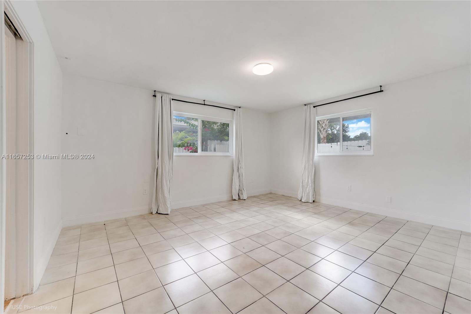EAST SHENANDOAH - Residential Income