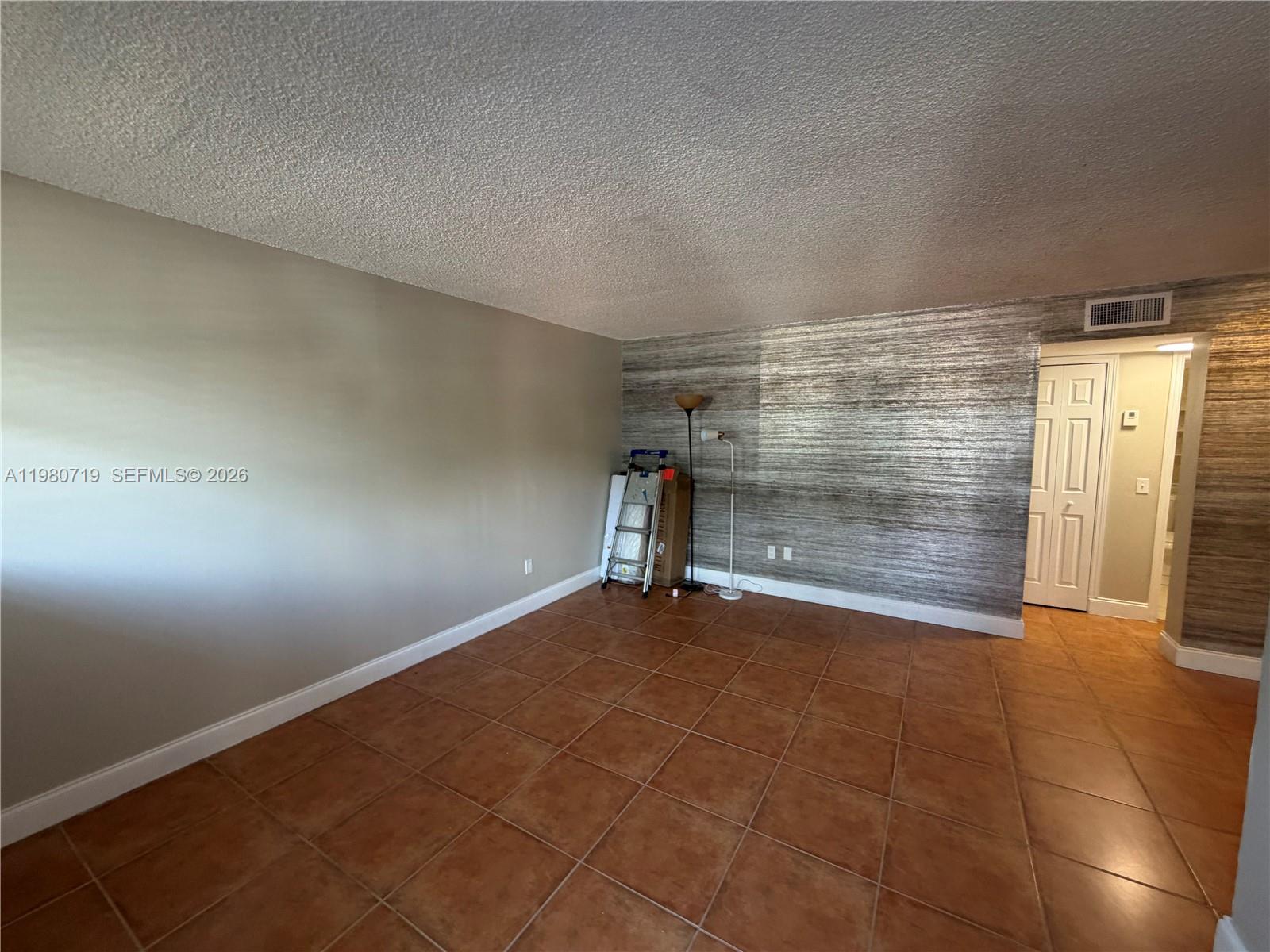 NORTH BAY VILLAS CONDO - Residential Lease