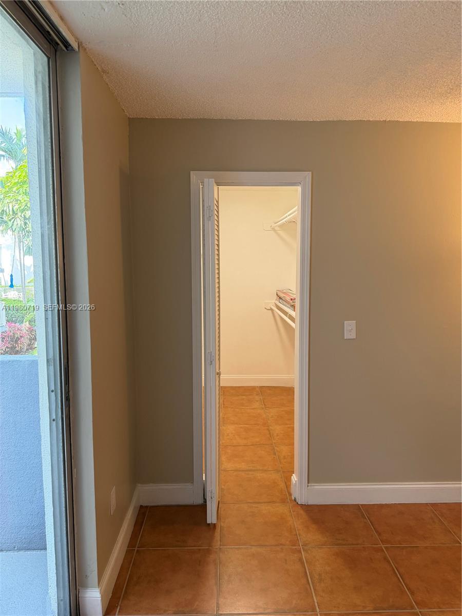NORTH BAY VILLAS CONDO - Residential Lease
