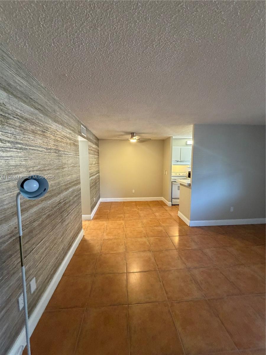 NORTH BAY VILLAS CONDO - Residential Lease