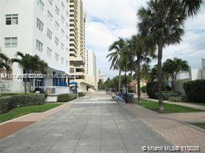 THE ROYAL CLUB CONDO - Residential Lease