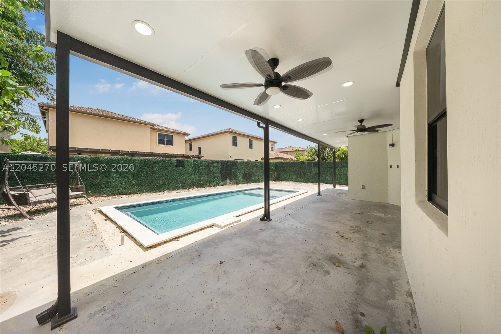 SILVER PALM WEST - Residential
