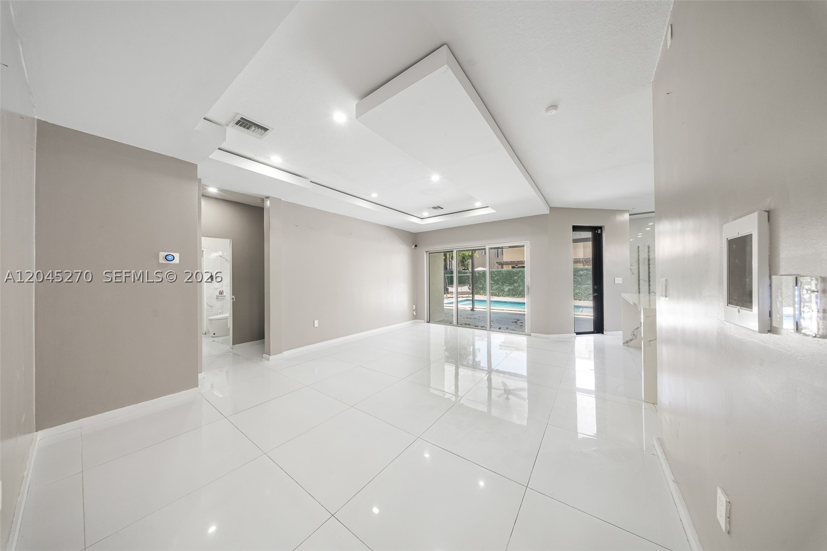 SILVER PALM WEST - Residential