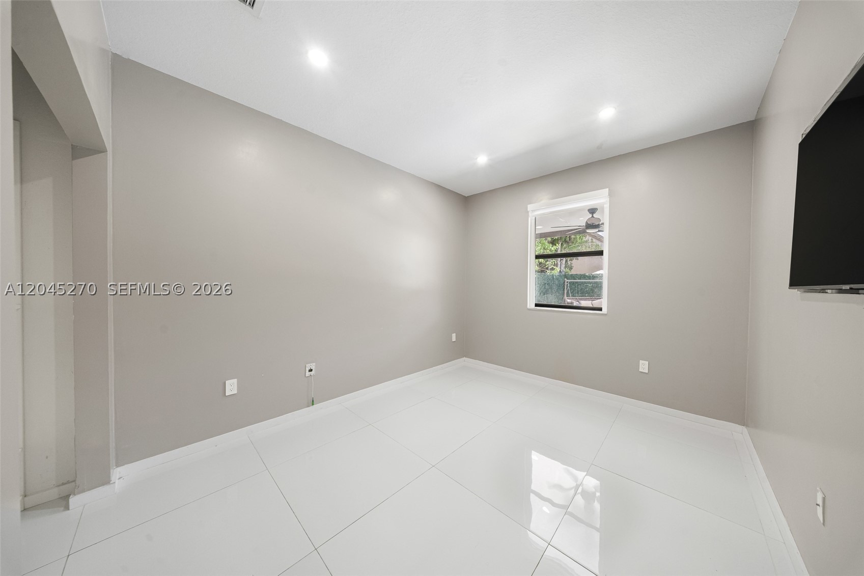 SILVER PALM WEST - Residential