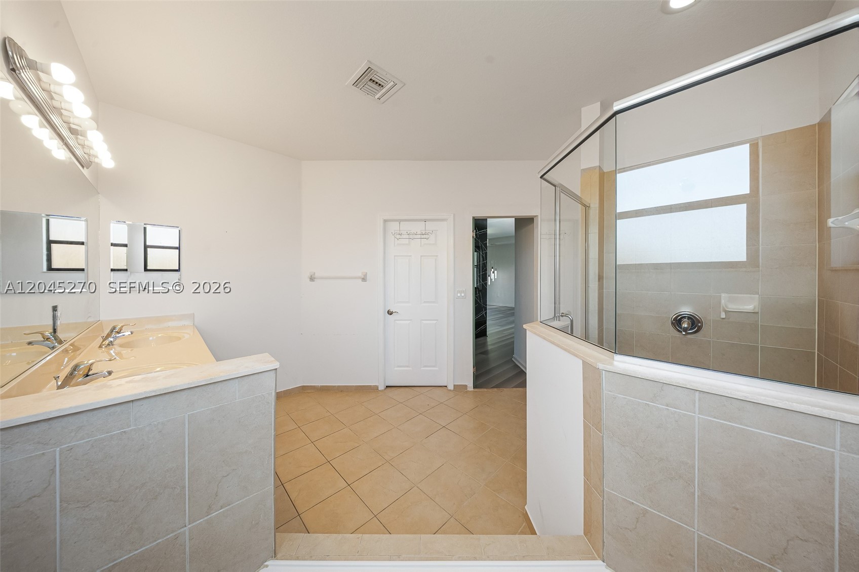 SILVER PALM WEST - Residential