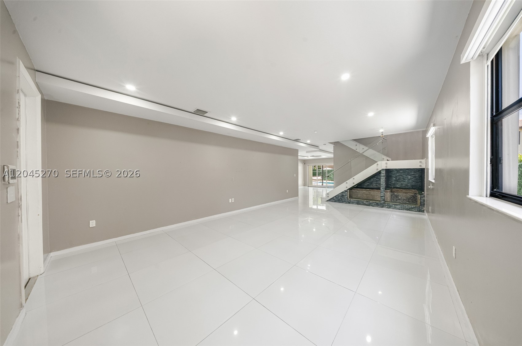 SILVER PALM WEST - Residential