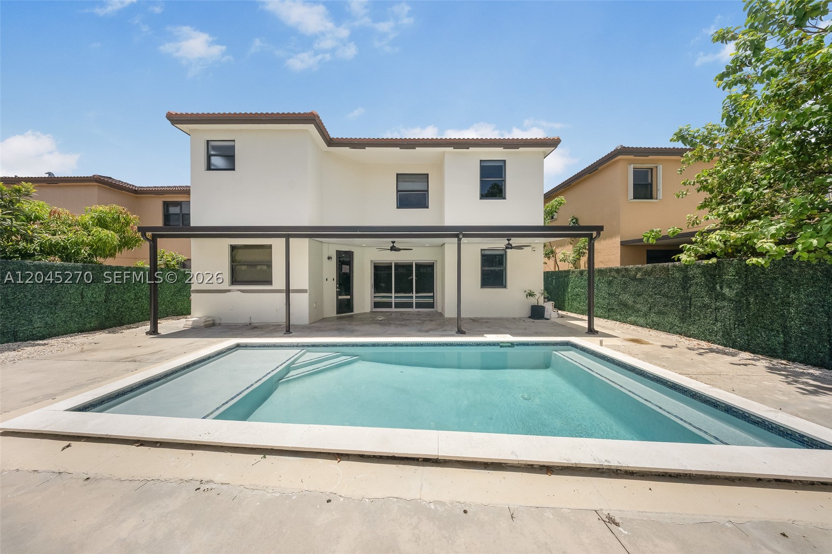 SILVER PALM WEST - Residential