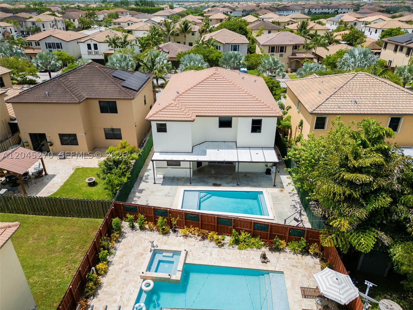 SILVER PALM WEST - Residential