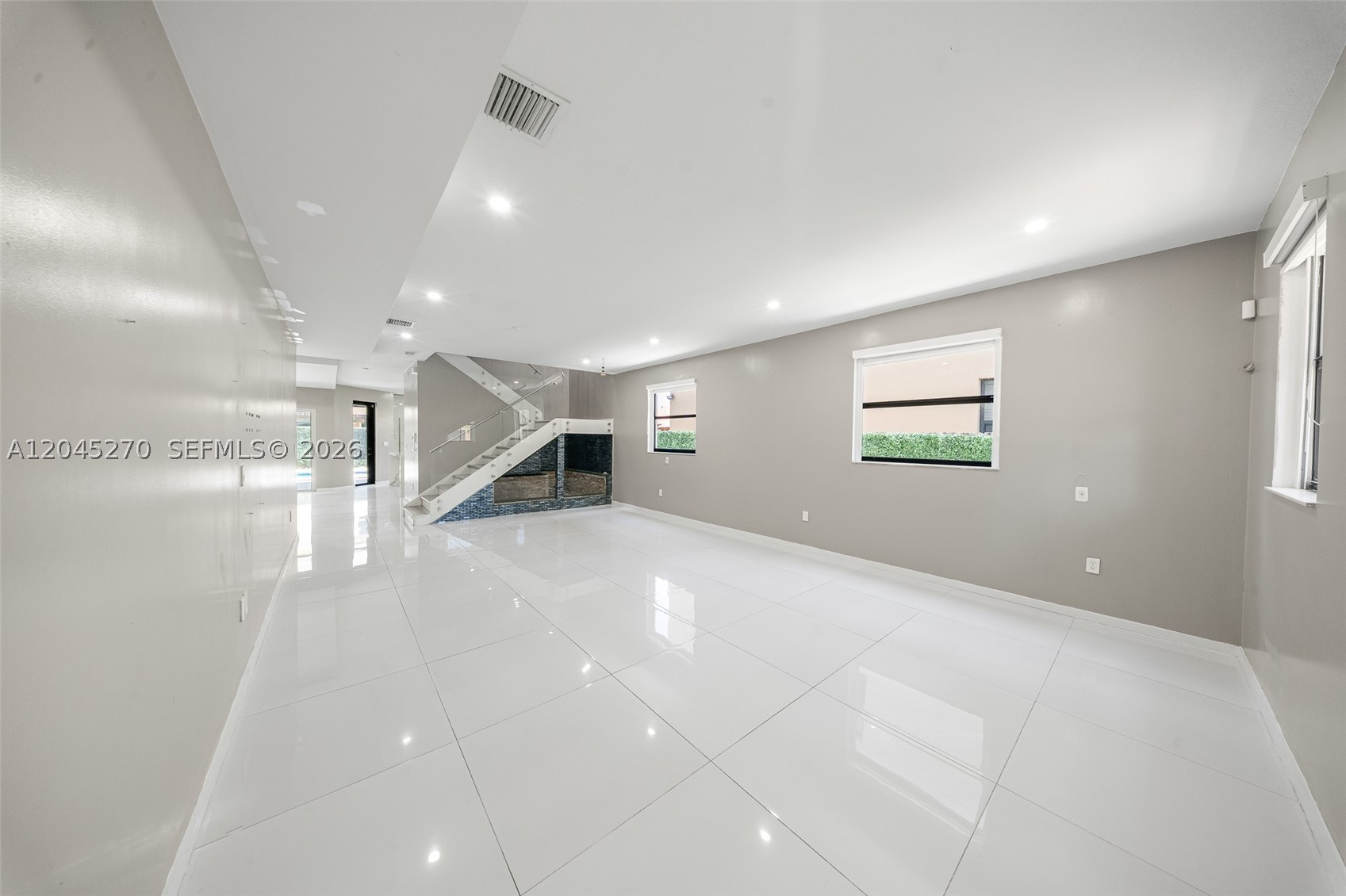 SILVER PALM WEST - Residential