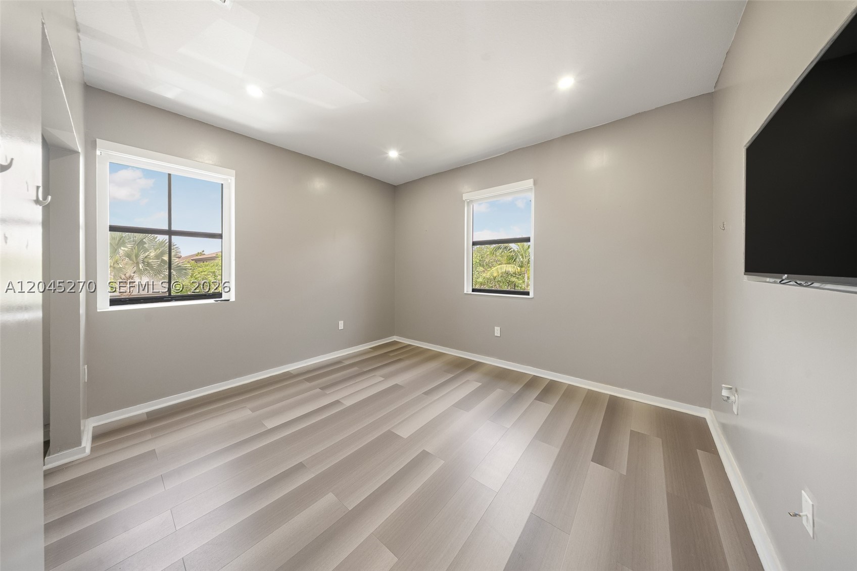 SILVER PALM WEST - Residential
