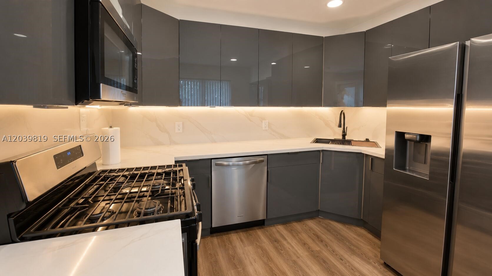 LOOK HOMESITES NO 4 - Residential