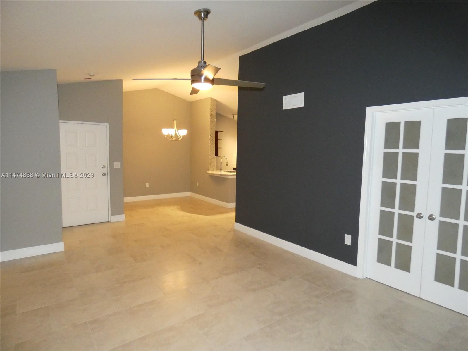 LAKEVIEW CLUB CONDO - Residential Lease