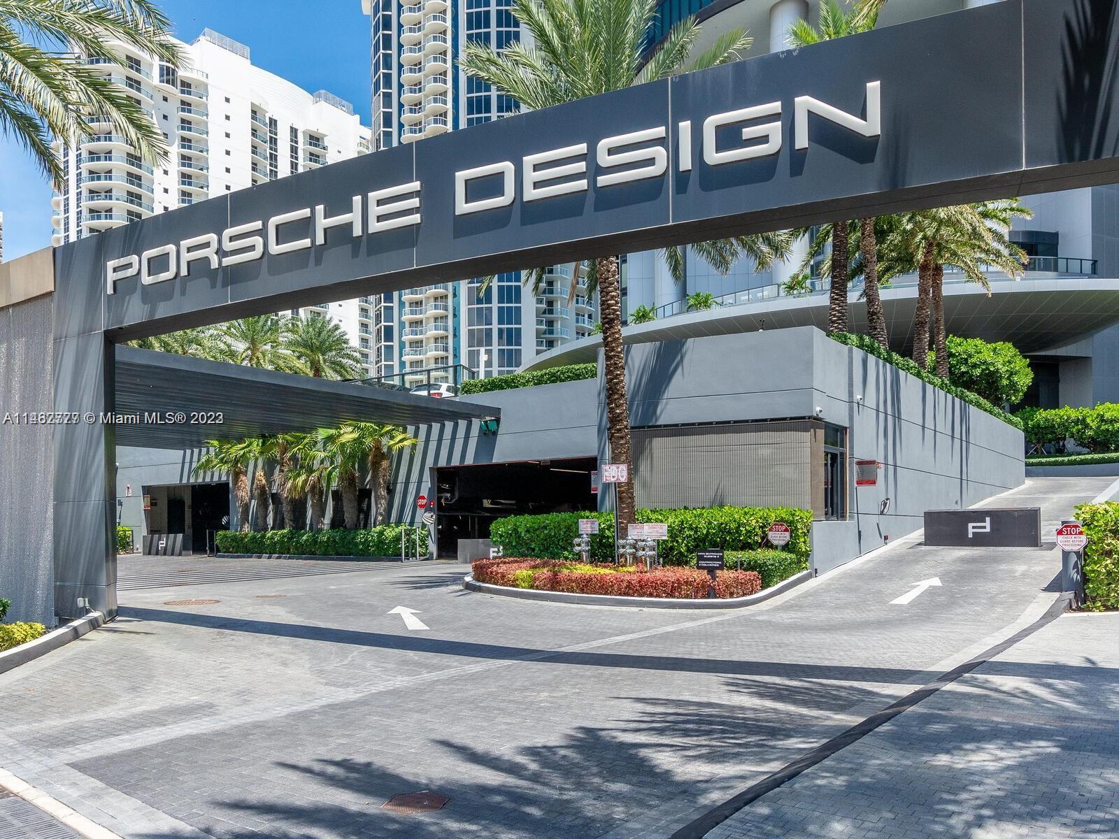 18555 COLLINS AVENUE COND - Residential