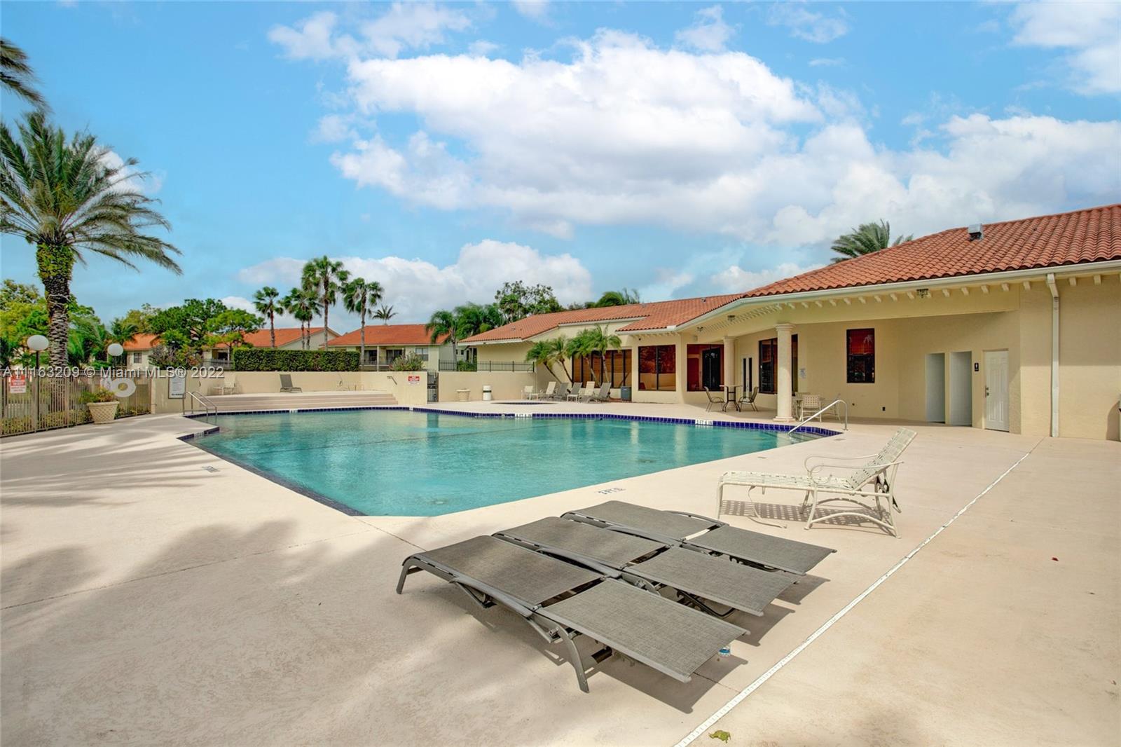 PALM BEACH PLACE CONDO - Residential
