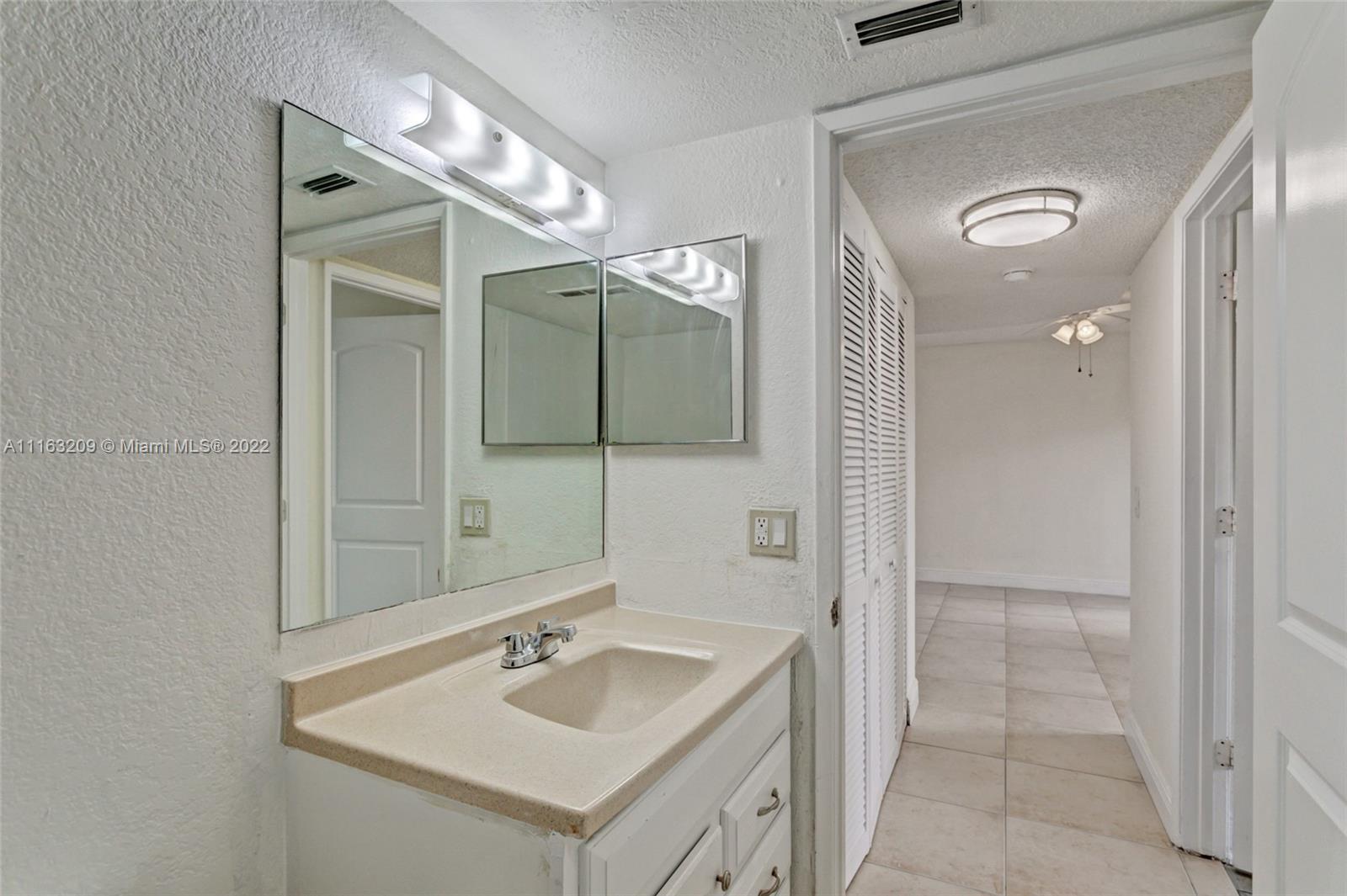 PALM BEACH PLACE CONDO - Residential
